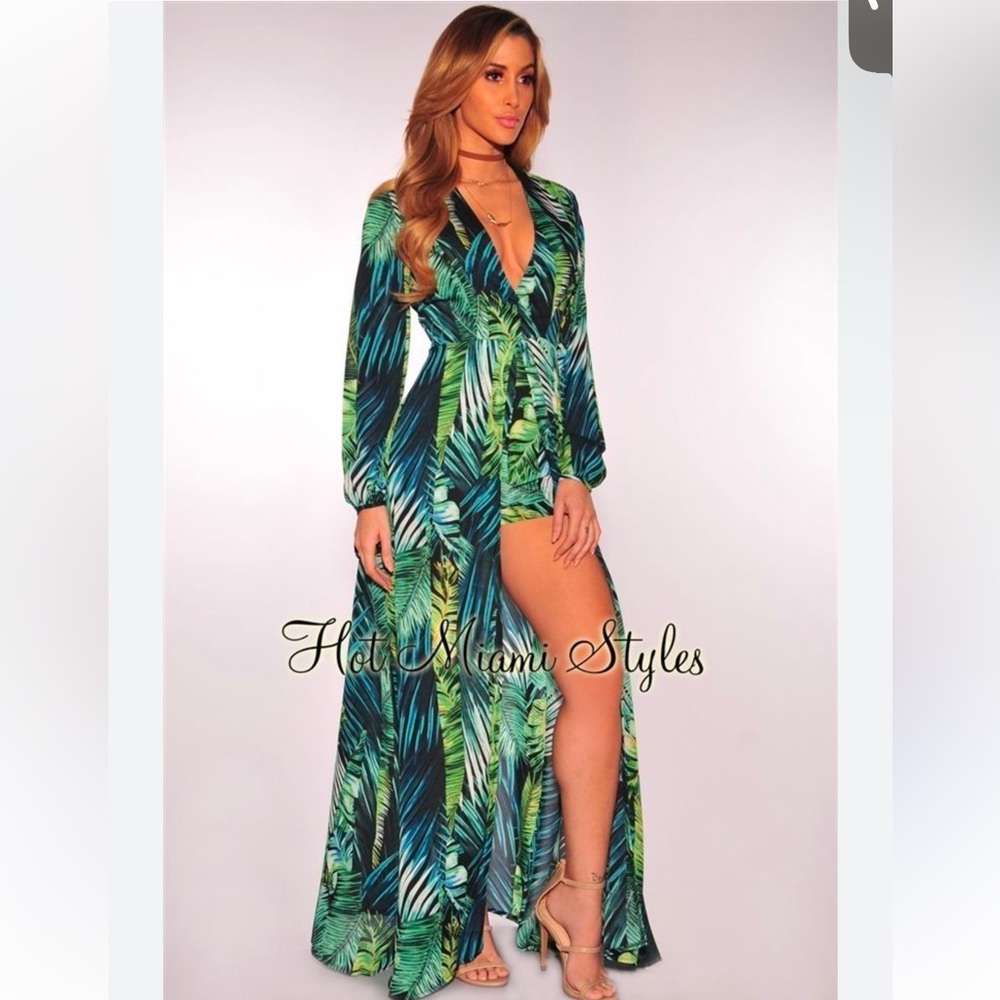 NWT Hot Miami Styles Leaf Green Jumpsuit dress with shorts, size small